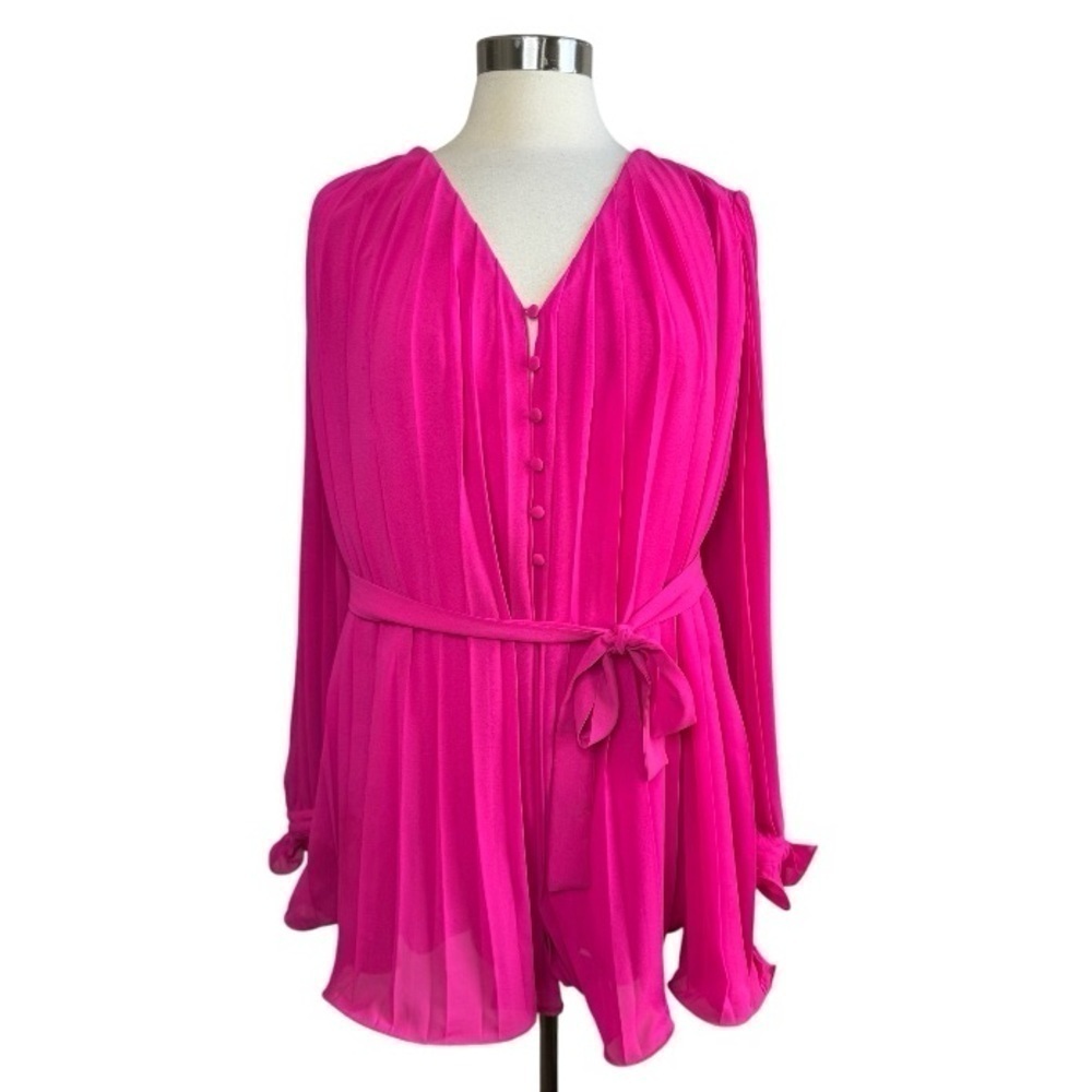 ENDLESS ROSE Found Love Pleated Romper size S - Picture 7 of 16